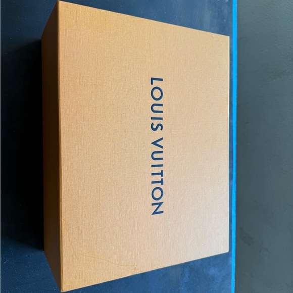 Louis Vuitton Men's Rivoli Graphite Damier - Picture 2 of 9